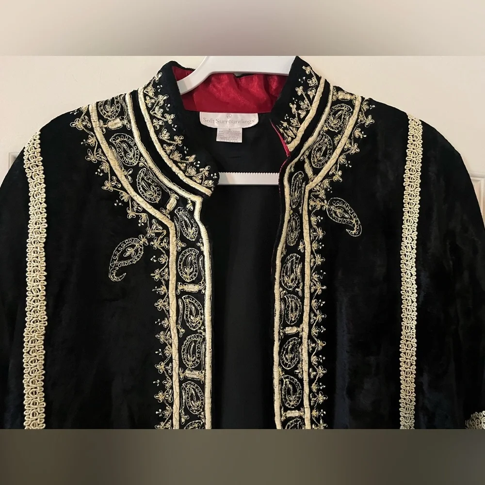 Soft surroundings Elegant Black and Gold Women's Jacket Size Small Runs Large - Picture 10 of 16